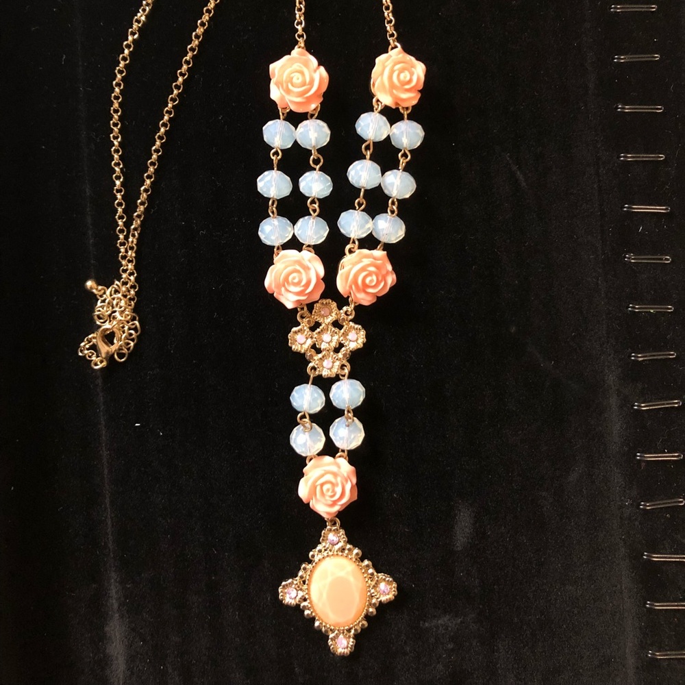 Long necklace